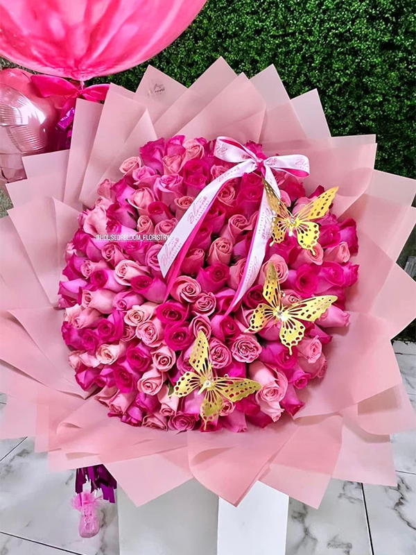 True Moments Flowers arrangement