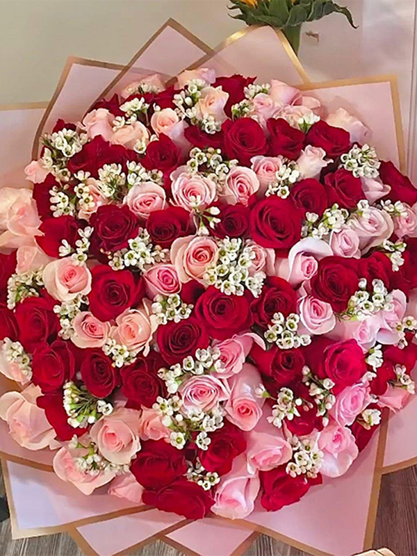 True Moments Flowers arrangement